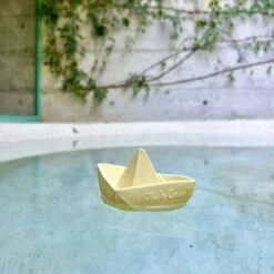 Origami Boat Vanilla Bath Toy -Pro Cycling Wear BOAT 1 5bf049da 2c7c 4bc2 8bca 408274bf42c2
