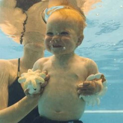 Sharon The Crab Bath Toy -Pro Cycling Wear crab4