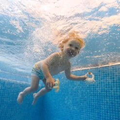 Sharon The Crab Bath Toy -Pro Cycling Wear crab6