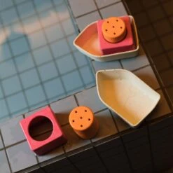 Upcycled Rubber Bath Toy Boat Orange -Pro Cycling Wear digital 23