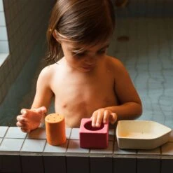 Upcycled Rubber Bath Toy Boat Orange -Pro Cycling Wear digital 62